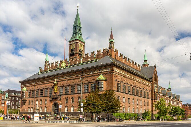 2-Hour Walking Introduction to Copenhagen and its Main Sights - Who will love this tour?