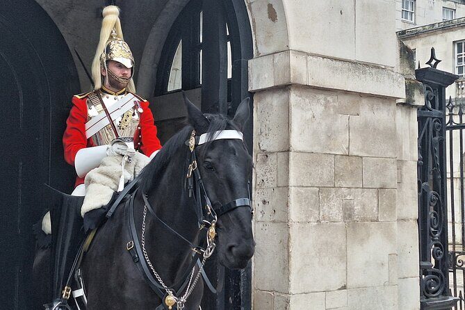 2 Hour Walking Tour from Buckingham Palace to Big Ben - The Personal Touch and Local Knowledge