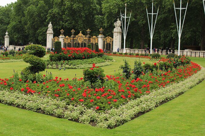 2 Hour Walking Tour from Buckingham Palace to Big Ben - Practical Details and What You’ll Get