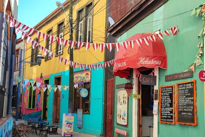 2 Hour Walking Tour in Valparaiso - Exploring Valparaiso’s Highlights: A Deep Dive into the Tour