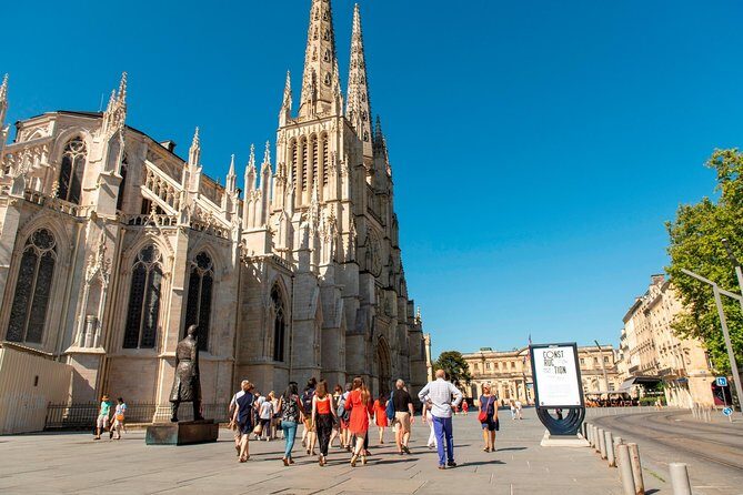 2-Hour Walking Tour of the Citys Iconic Sights and History - The Sum Up