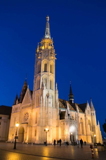 2 Hours Buda Castle Walking Tour - Walk with a Historian - A Walk Through Budapest’s Buda Castle with a Historian