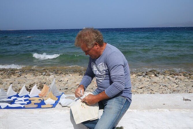 2 Hours Feel Like A Local Walking Tour in Mykonos Town - Review Highlights and Authentic Perspectives