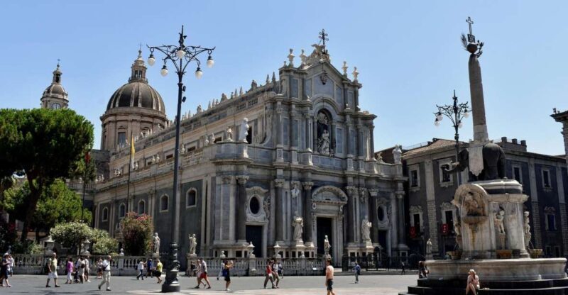 2 hours guided tour of Catania - Who Should Consider This Experience?