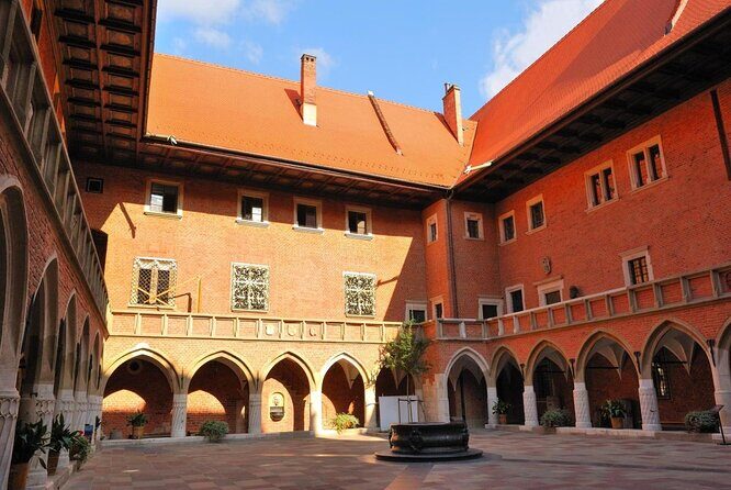 2 Hours Old Town Guided Bike Tour in Krakow - A Quick Glimpse: 2 Hours in Krakow’s Old Town on a Guided Bike Tour
