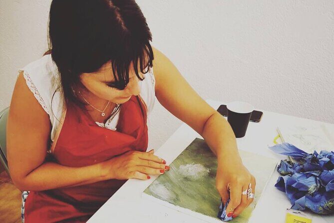 2 hours Painting Class with Local Artist in Private Studio - Who Would Love This Experience?