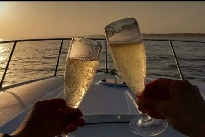 2 Hours Private Boat Tour Isola Bella Taormina Giardini Naxos - Who Should Book?