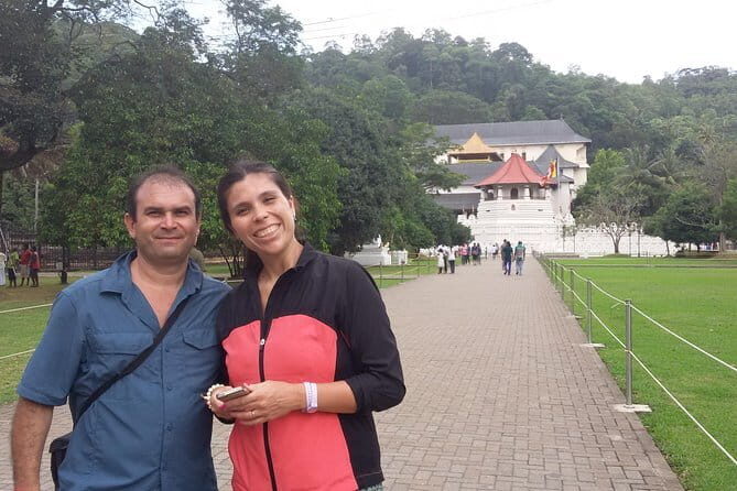 2 hours private Madu River Safari - Cinnamon Island: Fragrant Traditions (25 Minutes)