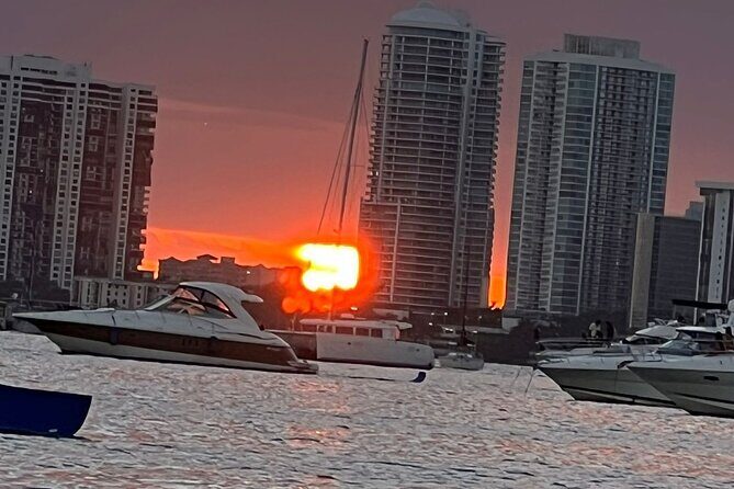 2-Hours Private Miami Boat Tour With Champagne - FAQs