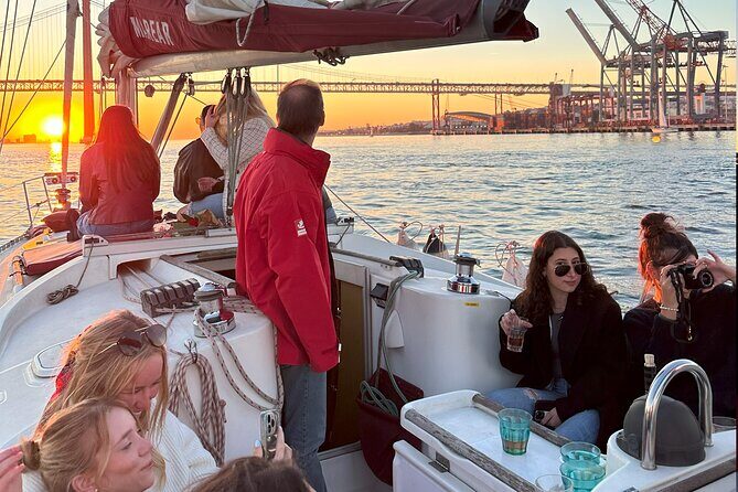 2 Hours Private Sailing Tour with Wine and Snacks - Who Should Book This Tour?