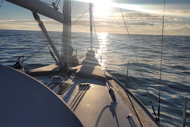 2 hours Private sunset experience by sailboat in Cascais - A Deep Dive into the Cascais Sunset Sail Experience