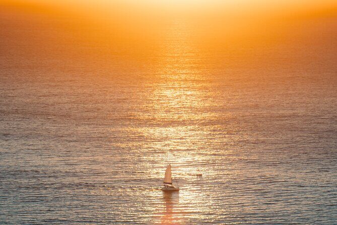 2 hours Private sunset experience by sailboat in Cascais - FAQs