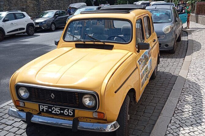 2 Hours Sintra Experience Renault 4L Tour - Discover Sintra in a Classic Renault 4L