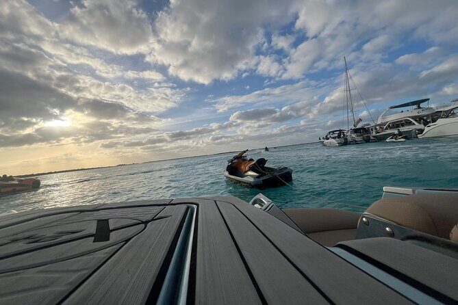 2 Hours Tiki Bar - Exploring the Turks and Caicos Tiki Bar Jet Ski Tour in Detail