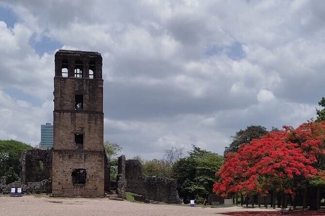 2 Hours Tour to Panama La Vieja for Groups - A Closer Look at the Tour Experience
