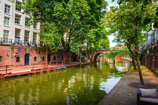 2 Hours Utrecht Family Walking Tour - Analyzing the Cost and Value