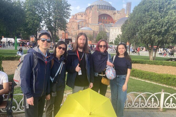 2 Hours Walking Tour Through Istanbul's Old City - Stops & Highlights