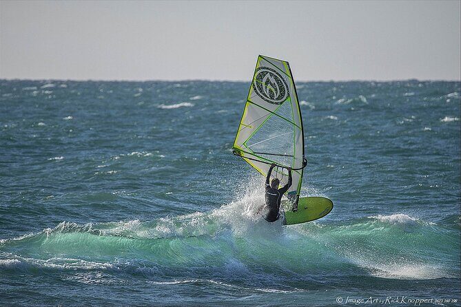 2 Hours Windsurfing Lesson in Cabrillo Beach - Who Should Sign Up?