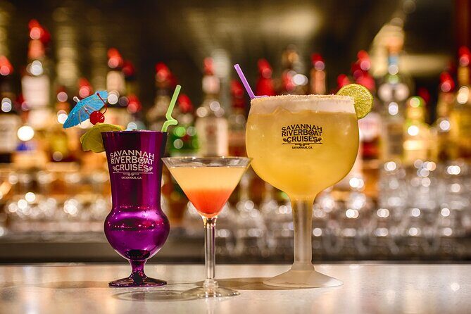 2 HR Savannah Riverboat Dinner Cruise with Onboard Entertainment - The Pros & Cons