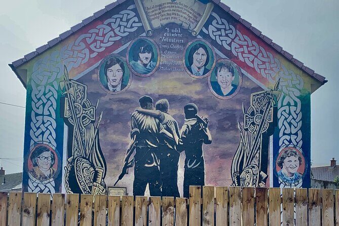 2 hrs Belfast unique history terror & mural private Taxi tour - The Sum Up