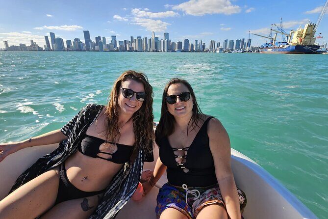 2 hrs Miami Private Boat Tour with Cooler, Ice, Bluetooth Stereo - In-depth Review of the Miami Private Boat Tour
