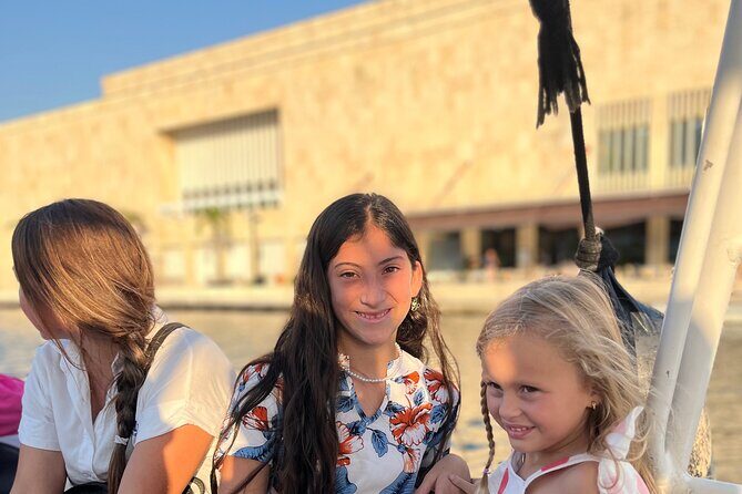 2 hrs Tour in Cartagena Bay with Sunset View - Pros and Cons Based on Reviews