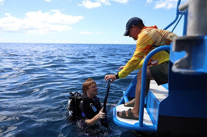 2 Tank Natural Reef & Wreck Dive Tour off Wai'anae - FAQs