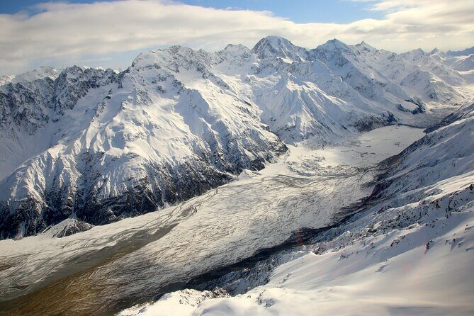 25-Minute Helicopter flight including an alpine landing - Who Should Book This Flight?