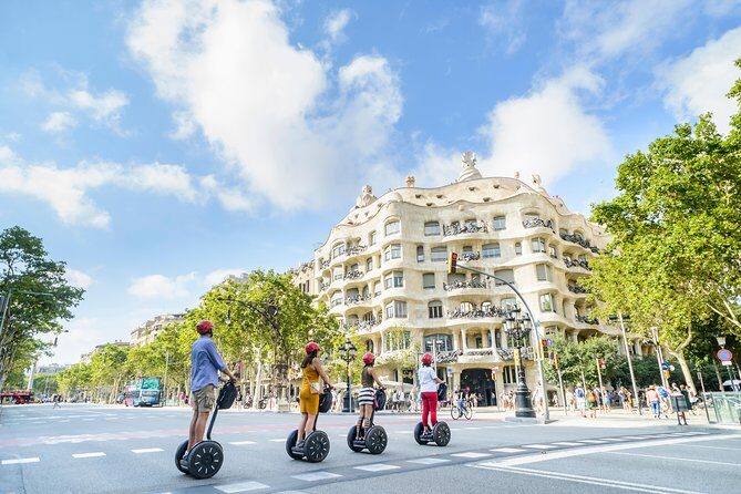 2,5h Gaudí's Works Segway Tour - Who Should Consider This Tour?