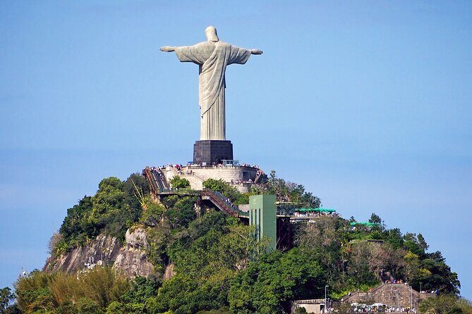 26 - Guided Tour to the Sugar Bread and Christ the Redeemer - A Detailed Look at This Rio Tour Experience