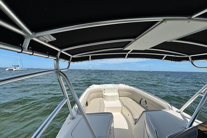 27ft Miami Catamaran for Groups and Parties - FAQs