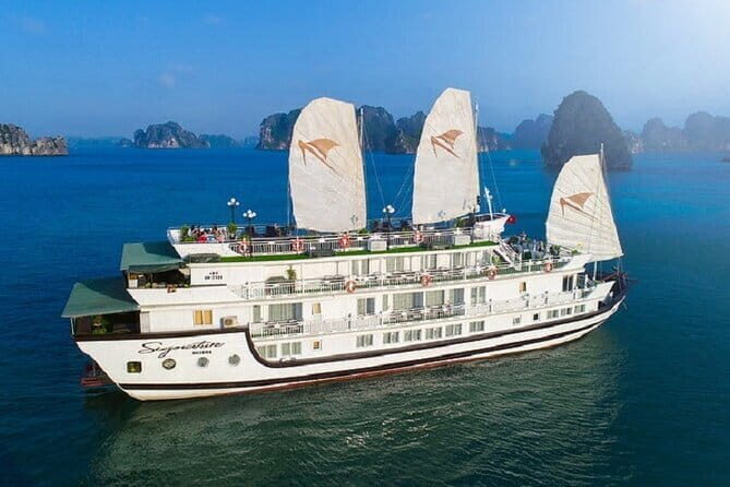 2D1N Bai Tu Long Bay on Luxury Wooden Junk - Key Points