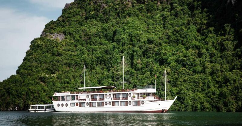 2D1N Ha Long Bay by Calypso Cruise - Key Points