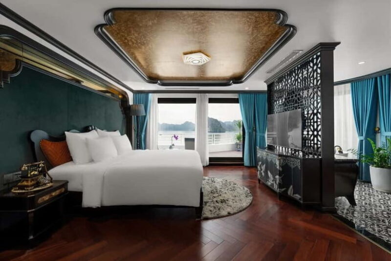 2D1N Halong Bay 6-Star Cruise: Fine Dining, Cave & Kayaking - Who Should Consider This Tour?