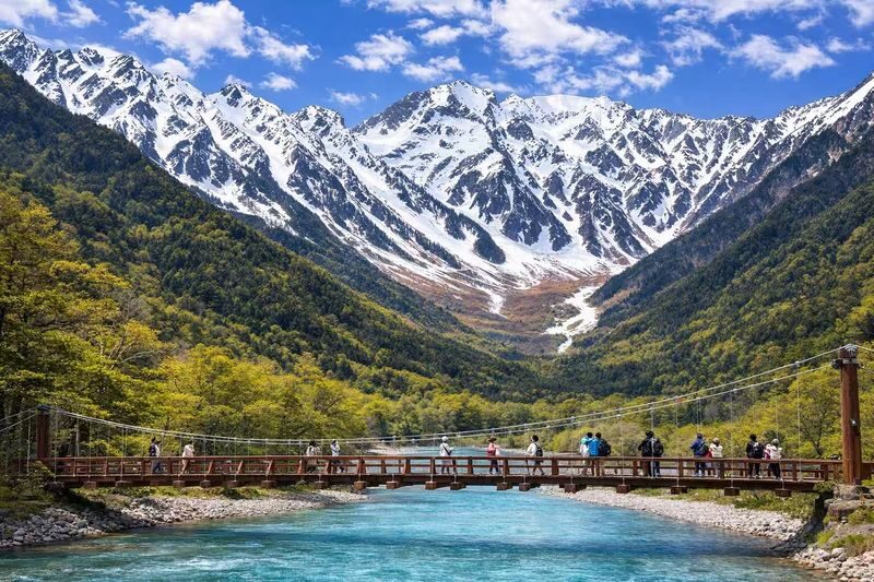 2D1N Tateyama Kurobe Alpine Route & Kamikochi Trip from Nagoya - Packing, meals and mountain practicalities