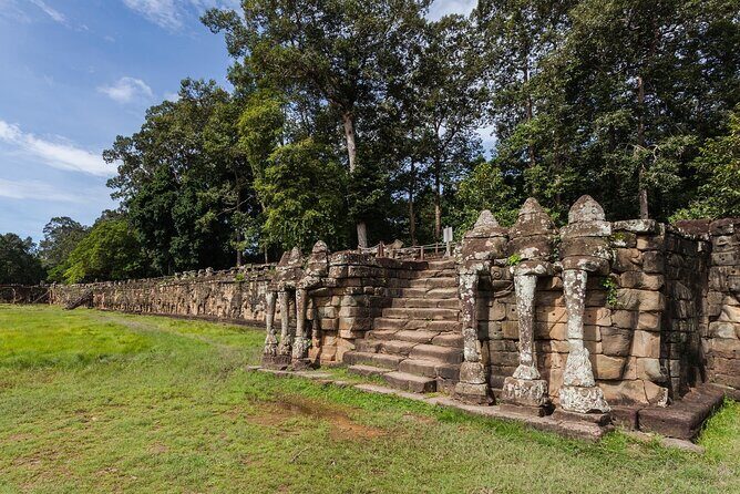 2days Explore Angkor wat Small Tour & Big Tour + Banteay Srei (Private tour) - The Sum Up