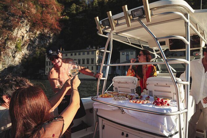 2H Hour Private Cruise on Lake Como by Motorboat 6 PAX - FAQs