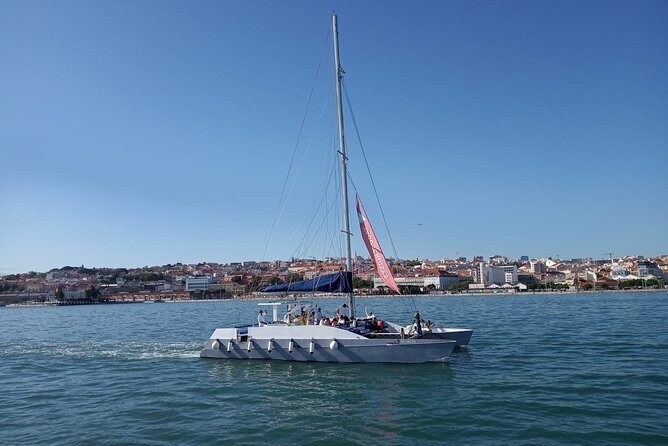 2H Private Sailing Catamaran "Vertigo" Tour in Lisbon up to 18pax - Practical Information: What You Need to Know