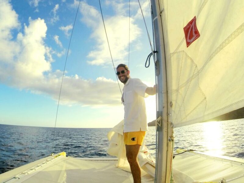 2h Sailing catamaran in La Baie des Saintes - FAQ