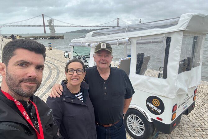 2h Tuk-Tuk Tour: Up and Down the Lisbon Hills - Key Points