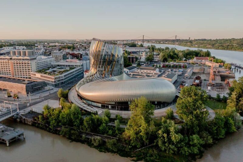 2h Walking tour of the "Ugly" Bordeaux - Why This Tour Offers Great Value