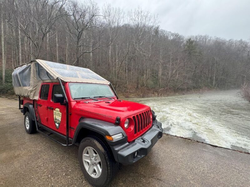 3.5-4 HR. Guided Safari Jeep Eco Waterfall Adventure - Exploring the Blue Ridge Parkway on a Guided Safari Jeep Tour