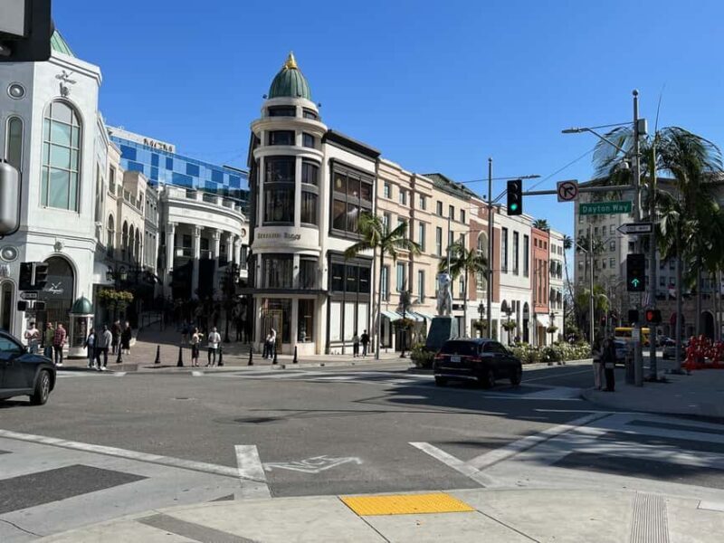3.5-hour private tour of Hollywood and Beverly Hills in an SUV - A Detailed Look at Your Hollywood and Beverly Hills Adventure