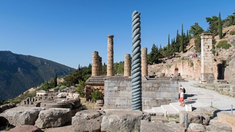 3-day classical Spanish guided tour in Peloponesse & Delphi - Who Will Appreciate This Tour?