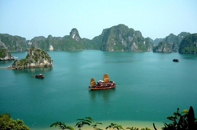 3-Day Halong Bay Cruise with Round-trip Transfer From Hanoi - FAQs