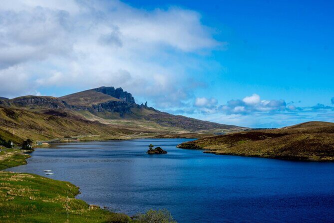 3 Day Isle of Skye Eilean Donan Castle and Loch Ness Tour - Exploring the Scottish Highlands: What You Can Expect from Day One