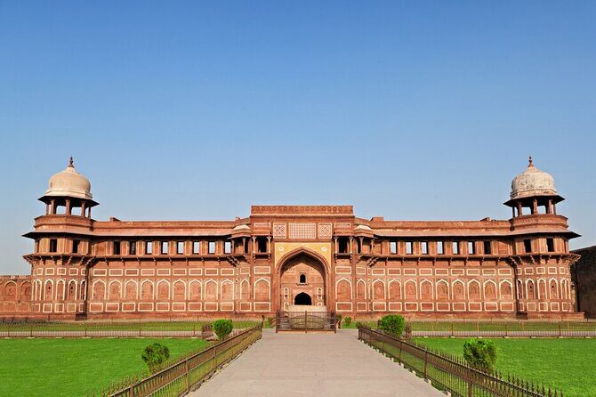 3-Day Private Golden Triangle Tour: Delhi, Agra & Jaipur - Day 1: Delhi’s Monuments and Markets