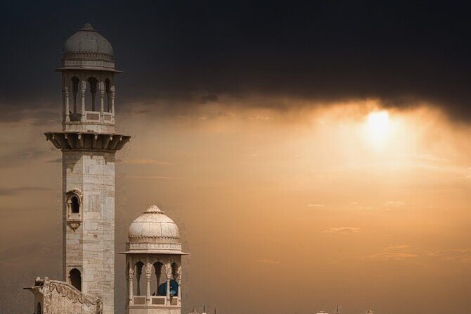 3-Days Guided Tour Of Multan, Bahawalpur, Uch Sharif & Derawar Fort (Cholistan) - Exploring Multan: The City of Sufi Saints