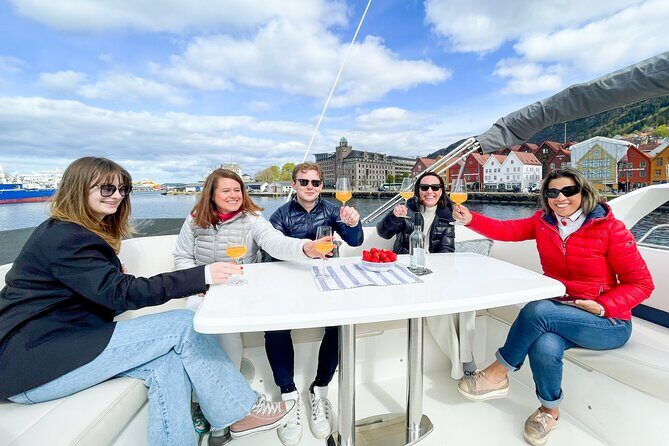 3 h private yacht-cruise around Bergen - FAQs