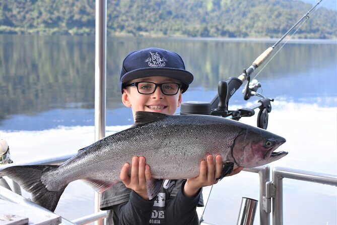 3-Hour Fishing Charter Experience at Franz Josef Glacier - Key Points